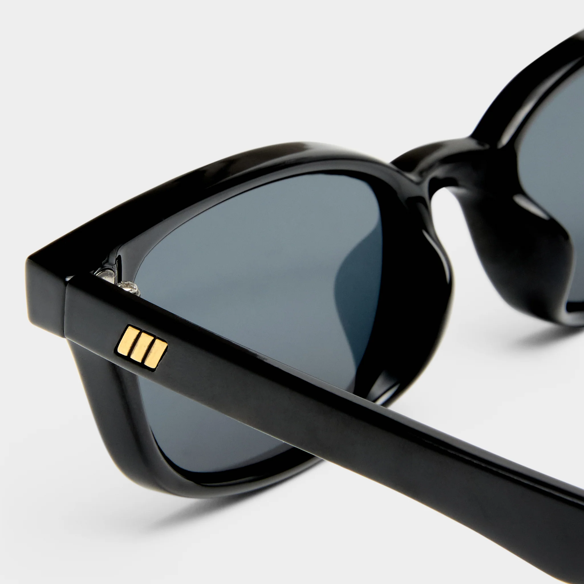 ECHELON + | BLACK SMOKE MONO - Image 4