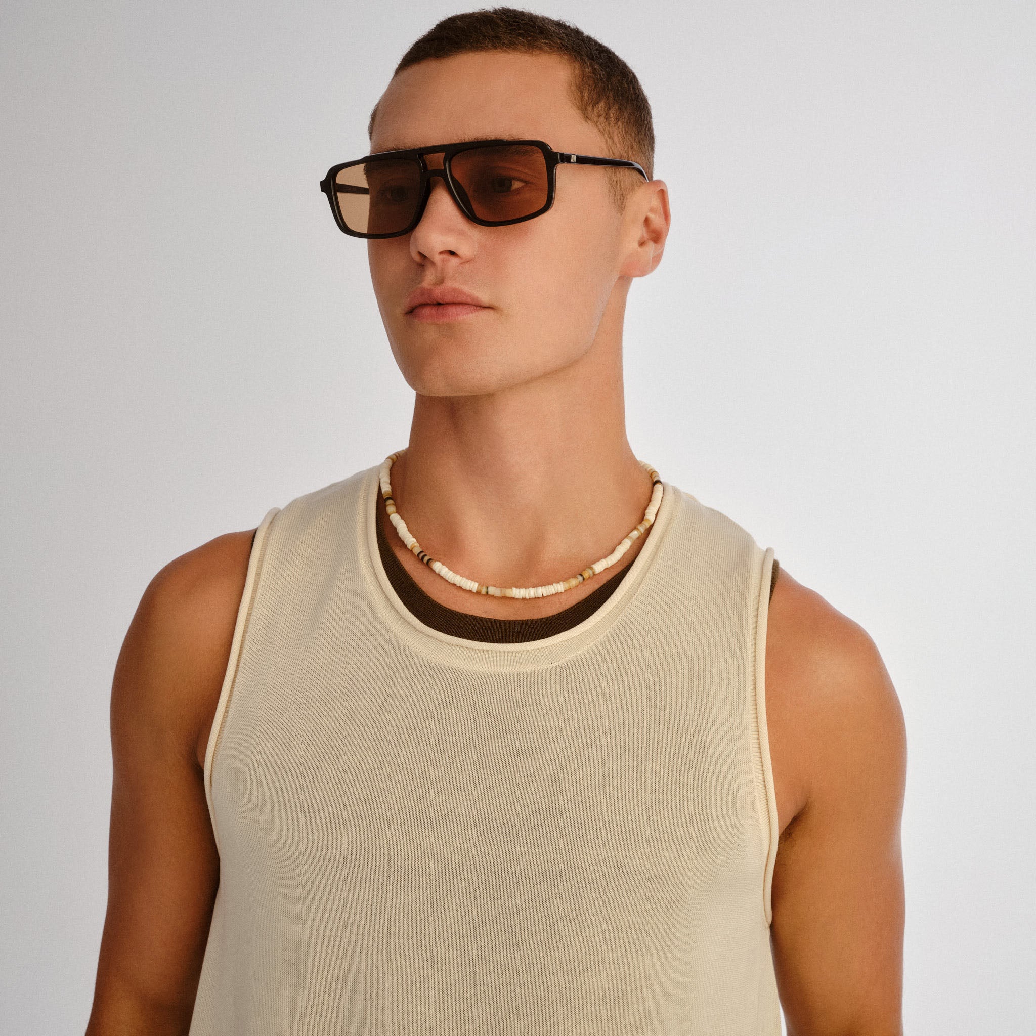 LE GARS + | BLACK LIGHT BROWN MONO - Image 2
