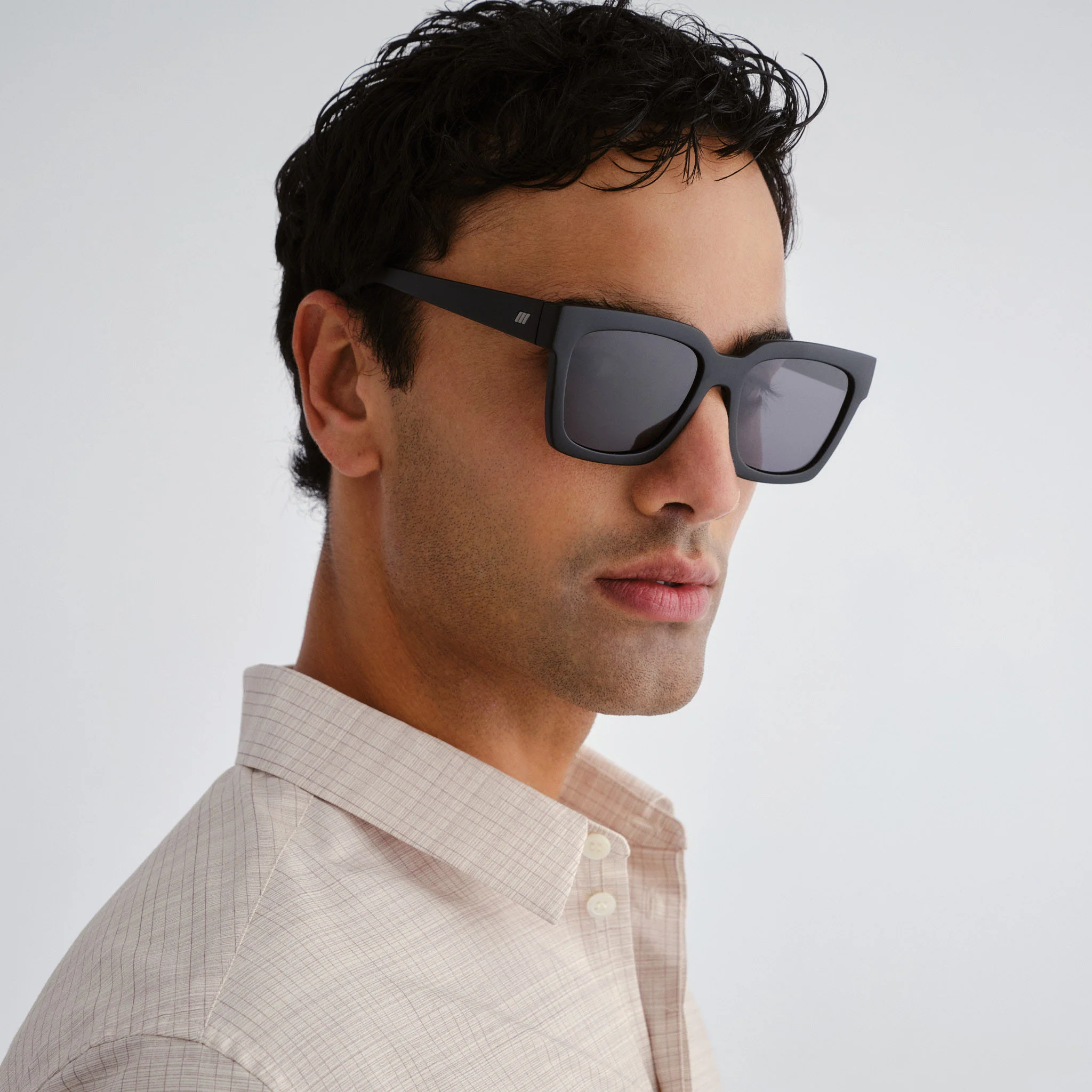 WEEKEND RIOT | MATTE BLACK POLARISED - Image 6